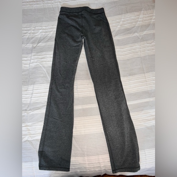 UnderArmour Flare Workout Leggings Size X-small - Picture 2 of 3